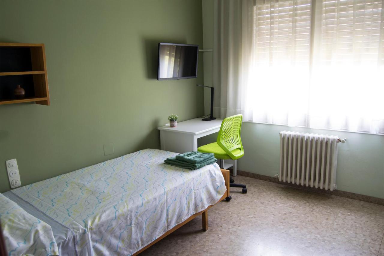 Appartement Habitacio V Cal Kim à Martorell Extérieur photo